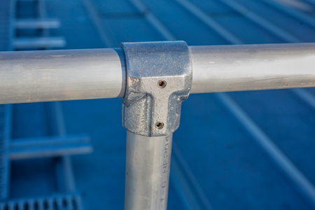 LMCurbs Roofwalk Hollaender Handrail #05E-Tee